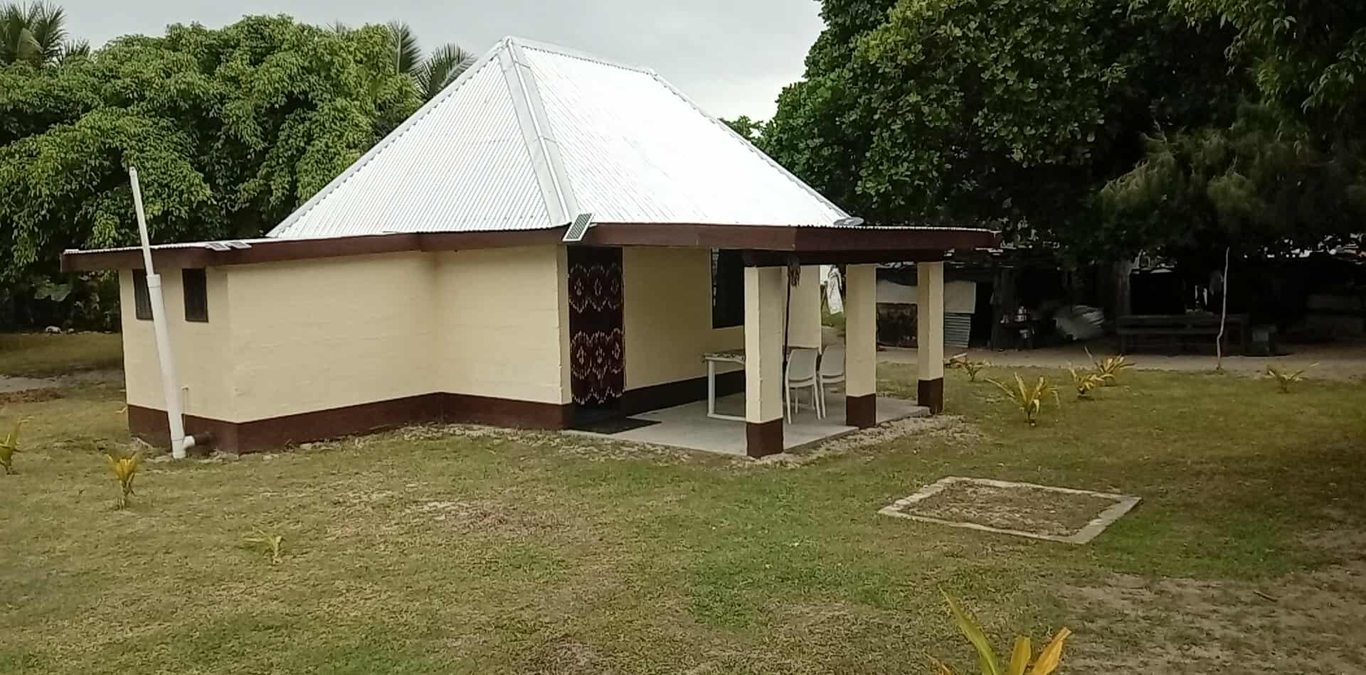 Beachfront Deluxe Bure